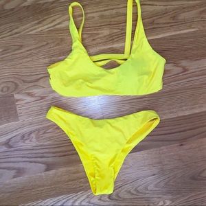 🔴5 FOR $25🔴 Yellow swim suit top and bottom